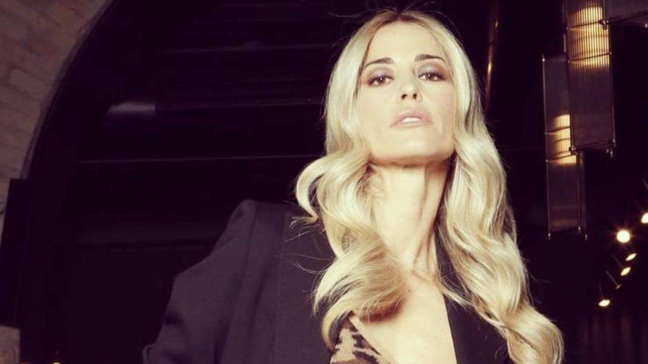 Elena Santarelli: momento travolgent