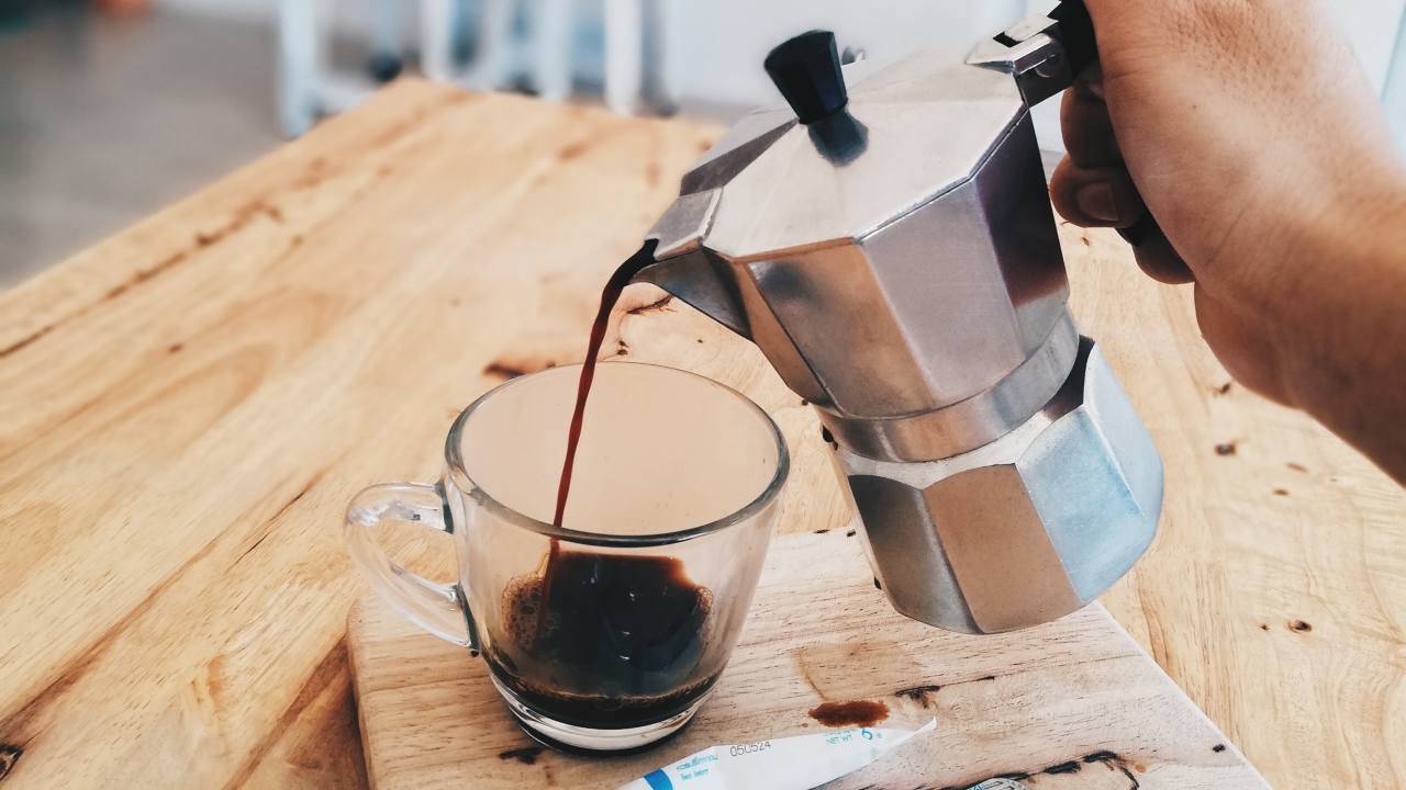 Perché dopo il caffè devi subito andare in bagno