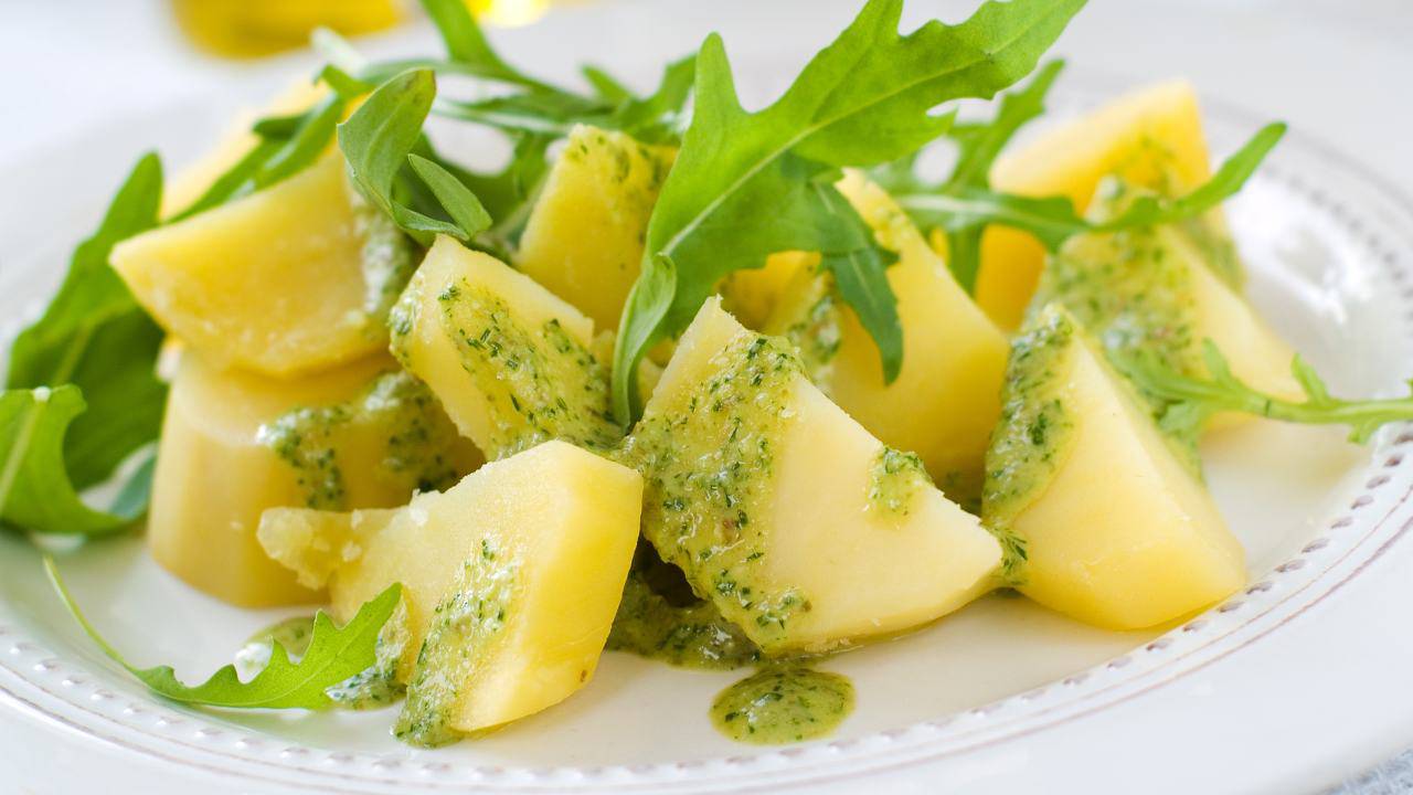 Patate al pesto croccanti ricetta