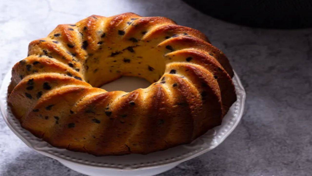 ciambella frullata arance gocce cioccolato ricetta